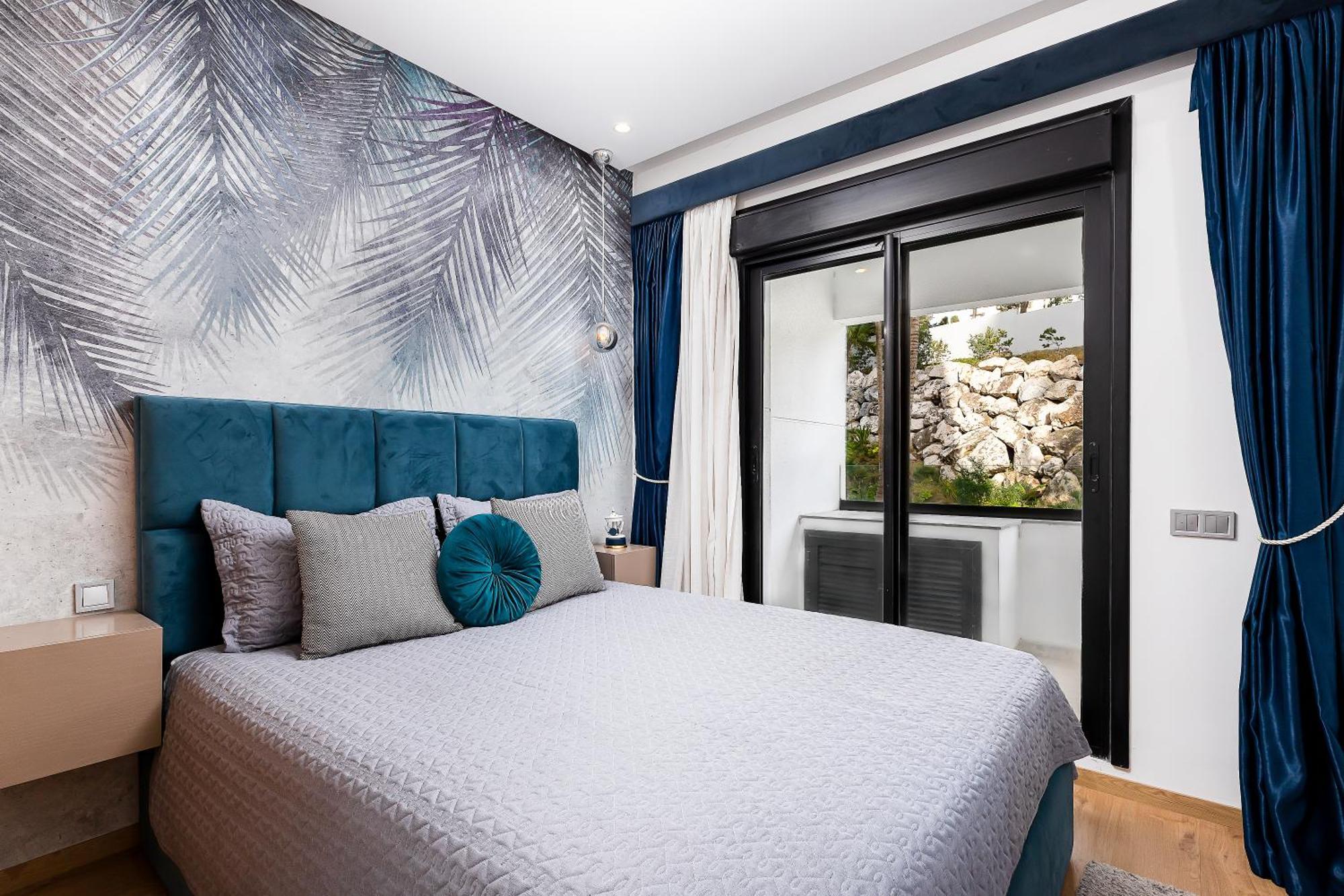 Pool View Stylish 3br, 2ba Apartment, 5-min To & Tgv Appartement *